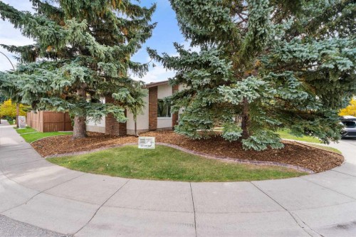 479 Bracewood Crescent Sw, Calgary, AB 