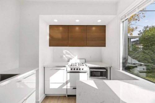221 26 Avenue Ne, Calgary, AB 