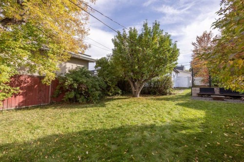 221 26 Avenue Ne, Calgary, AB 