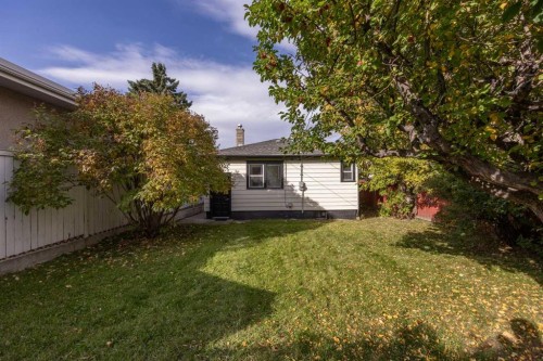 221 26 Avenue Ne, Calgary, AB 