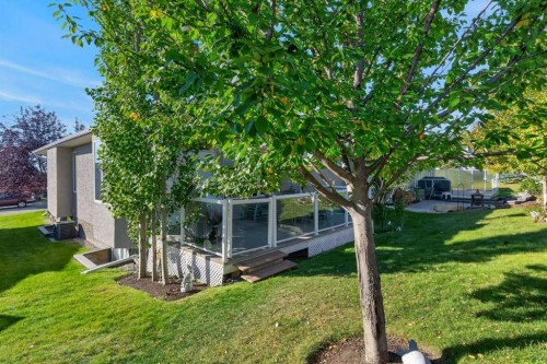 64 Elysian Crescent Sw, Calgary, AB 
