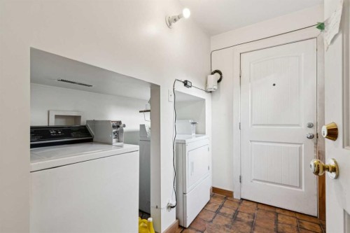 130 30 Avenue Ne, Calgary, AB 
