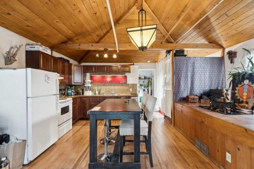 130 30 Avenue Ne, Calgary, AB 