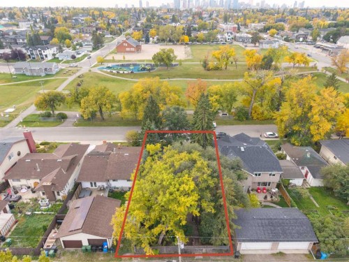 130 30 Avenue Ne, Calgary, AB 
