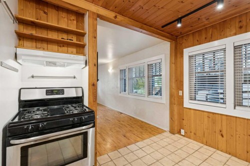 130 30 Avenue Ne, Calgary, AB 