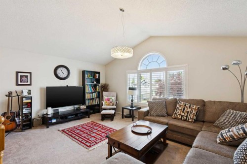 3766 Springbank Drive Sw, Calgary, AB 