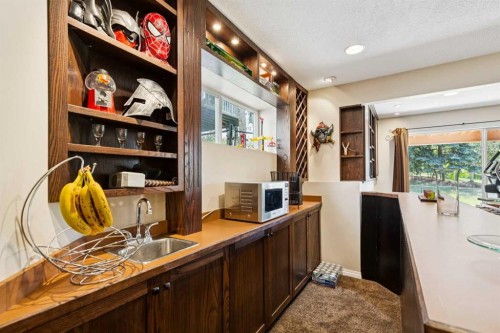 3766 Springbank Drive Sw, Calgary, AB 