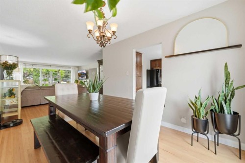 9 Foxwell Road Se, Calgary, AB 