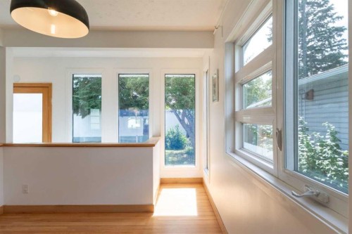 29 Hillary Crescent Sw, Calgary, AB 