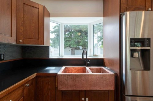 29 Hillary Crescent Sw, Calgary, AB 