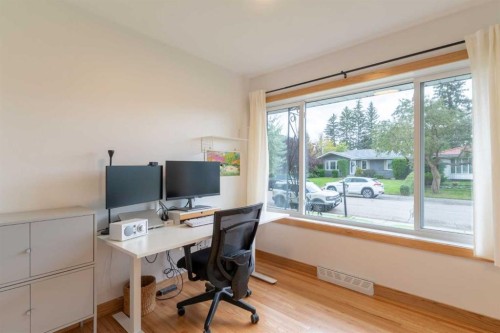 29 Hillary Crescent Sw, Calgary, AB 