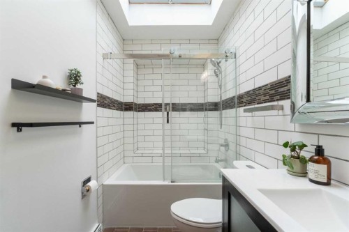 29 Hillary Crescent Sw, Calgary, AB 