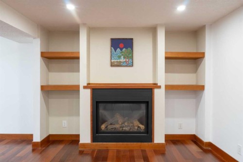 29 Hillary Crescent Sw, Calgary, AB 