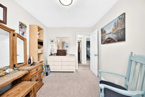 204 Midridge Crescent Se, Calgary, AB 