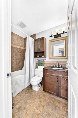 204 Midridge Crescent Se, Calgary, AB 