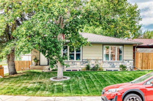 204 Midridge Crescent Se, Calgary, AB 