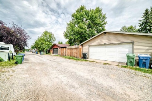 204 Midridge Crescent Se, Calgary, AB 