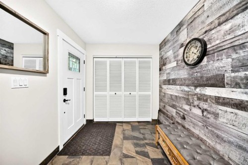 204 Midridge Crescent Se, Calgary, AB 