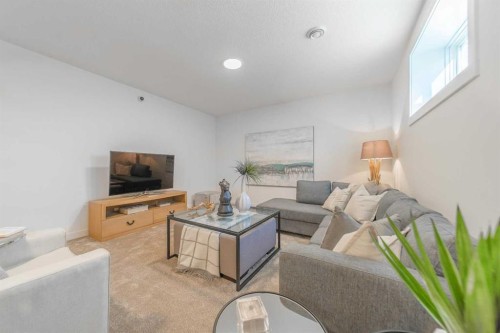 67 Setonridge Park Se, Calgary, AB 