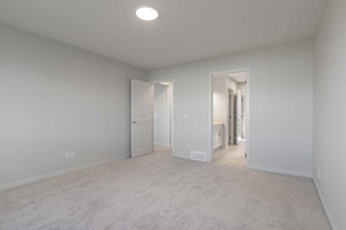 308 Montrose Crescent Se, High River, AB 