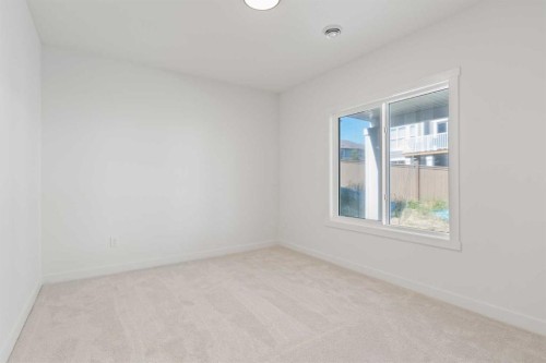 204 Monterey Bay Se, High River, AB 