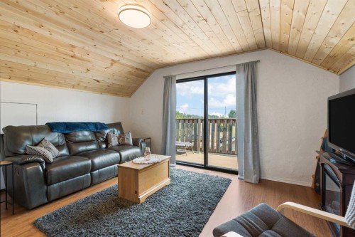 334 4 Avenue Se, High River, AB 