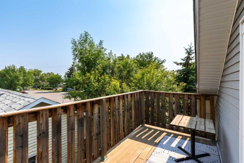 334 4 Avenue Se, High River, AB 