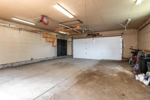 334 4 Avenue Se, High River, AB 