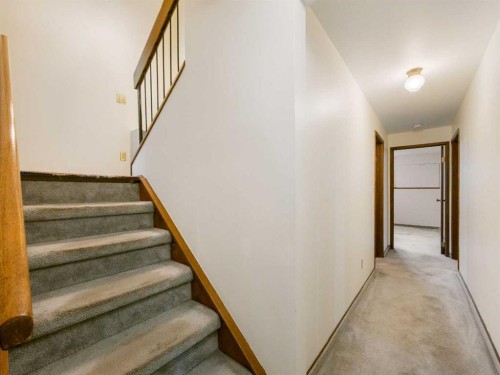 1620 47 Street Sw, Calgary, AB 