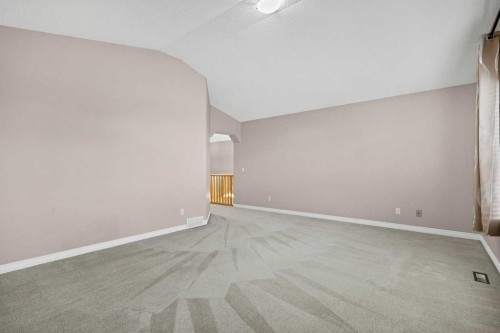 92 Everhollow Way Sw, Calgary, AB 