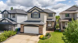 92 Everhollow Way SW Calgary, AB T2Y 4R7