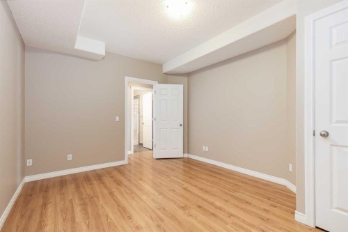 92 Everhollow Way Sw, Calgary, AB 