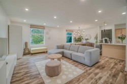 4035 Fonda Way SE Calgary, AB T2A 5R7