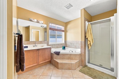 230 Panamount Grove Nw, Calgary, AB 