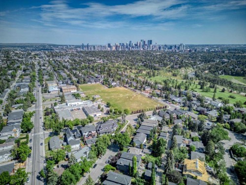 47 Langton Drive Sw, Calgary, AB 