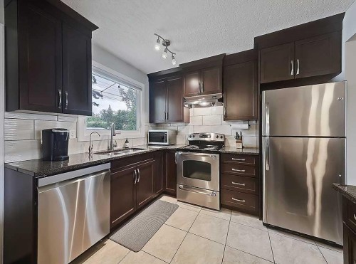 325 Whitney Crescent Se, Calgary, AB 