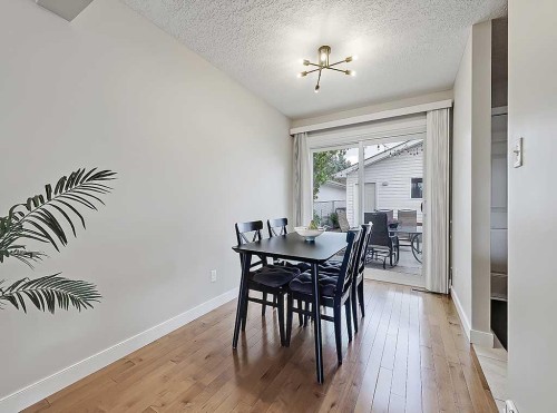 325 Whitney Crescent Se, Calgary, AB 