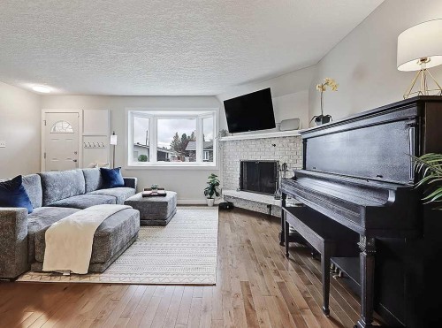 325 Whitney Crescent Se, Calgary, AB 