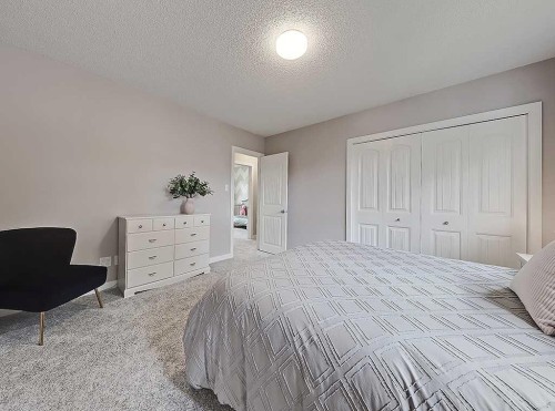 325 Whitney Crescent Se, Calgary, AB 
