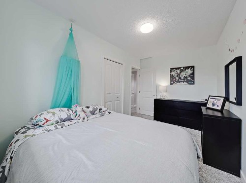 325 Whitney Crescent Se, Calgary, AB 