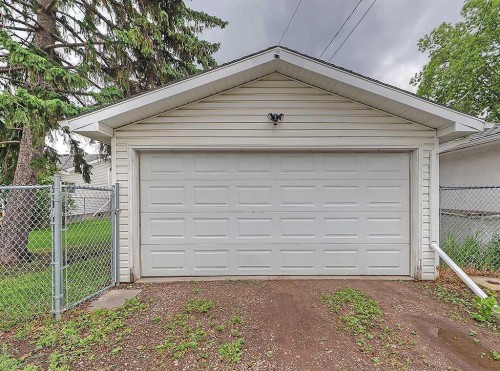 325 Whitney Crescent Se, Calgary, AB 