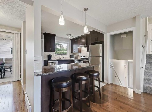 325 Whitney Crescent Se, Calgary, AB 