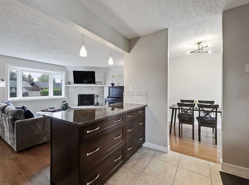 325 Whitney Crescent Se, Calgary, AB 