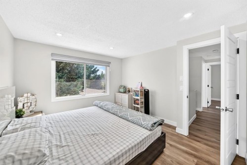 40 Falconridge Close Ne, Calgary, AB 