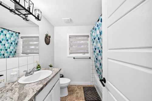 40 Falconridge Close Ne, Calgary, AB 