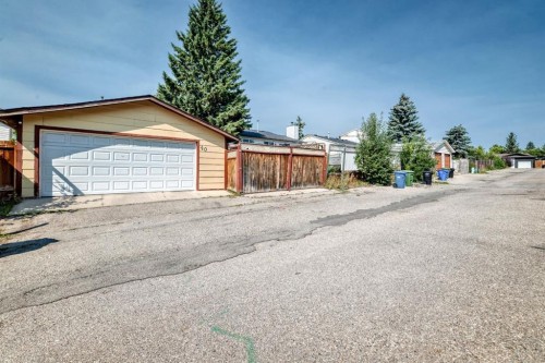 40 Falconridge Close Ne, Calgary, AB 