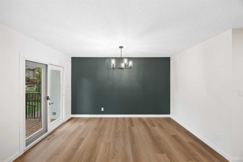 124 Canterbury Drive Sw, Calgary, AB 