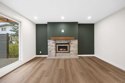 124 Canterbury Drive Sw, Calgary, AB 