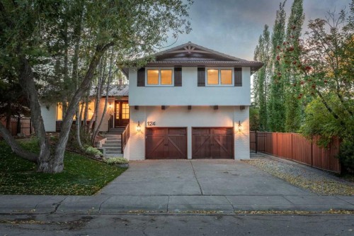 124 Canterbury Drive Sw, Calgary, AB 