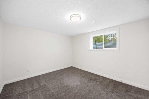 124 Canterbury Drive Sw, Calgary, AB 